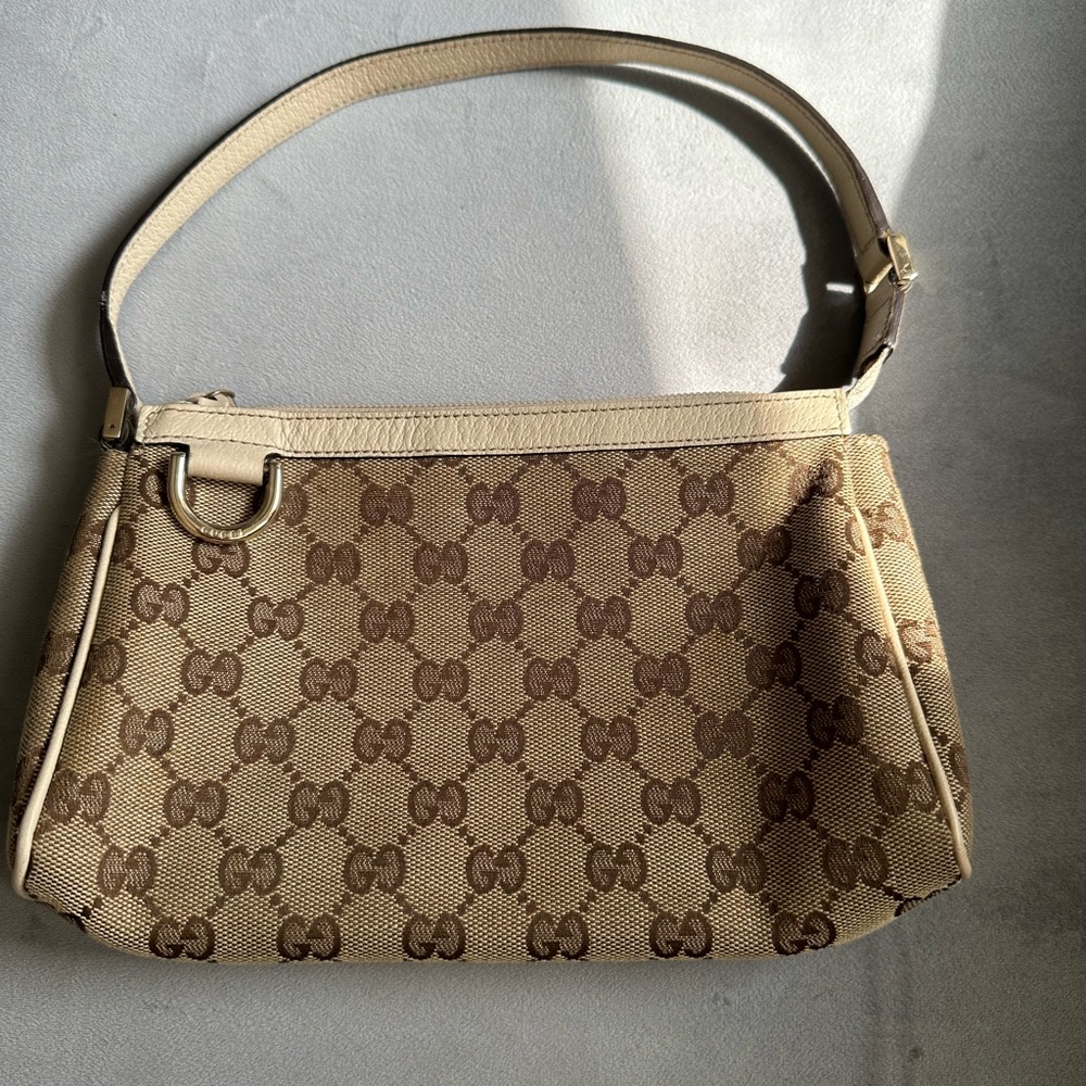 Gucci GG Canvas D-Ring Pochette